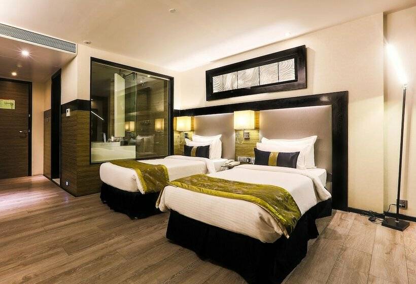 اتاق اجرایی, The Empresa