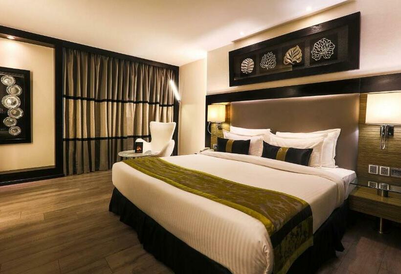 اتاق اجرایی, The Empresa