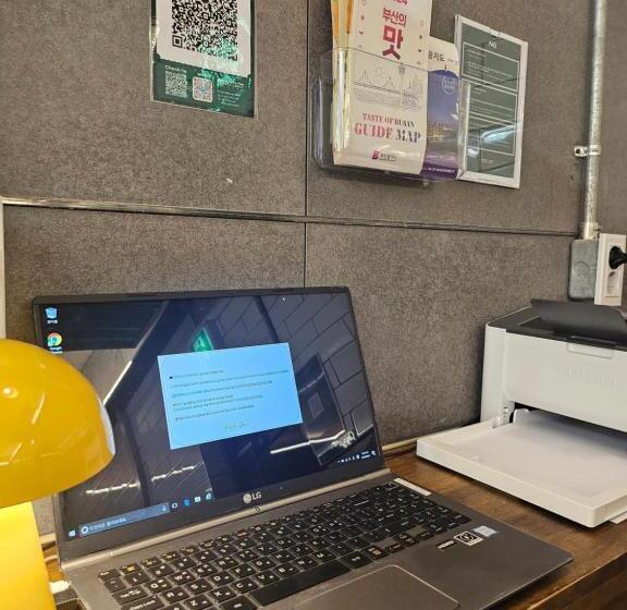 اتاق استاندارد, Travel Light Hostel