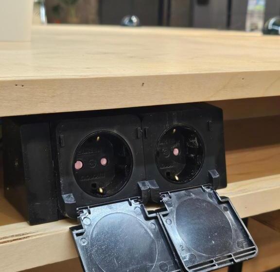 اتاق عادی, Travel Light Hostel