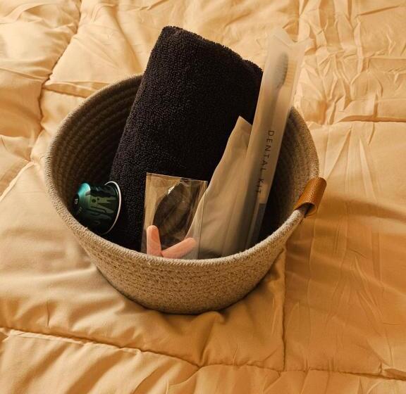 تختخواب در اتاق مشترک, Travel Light Hostel