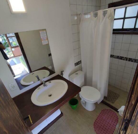 Standaard Driepersoonskamer, Container Eco Suítes