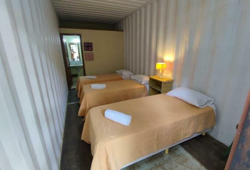 غرفة قياسية ثلاثية, Container Eco Suítes
