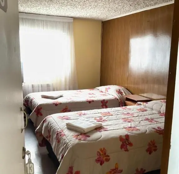 バス共有のスタンダードルーム, Hostal Balmaceda