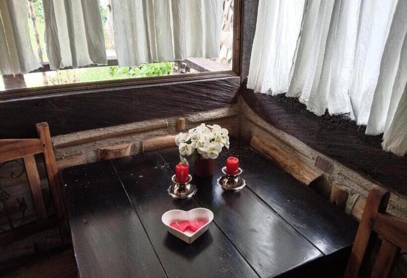 标准工作室带阳台, Tarragona Hostal