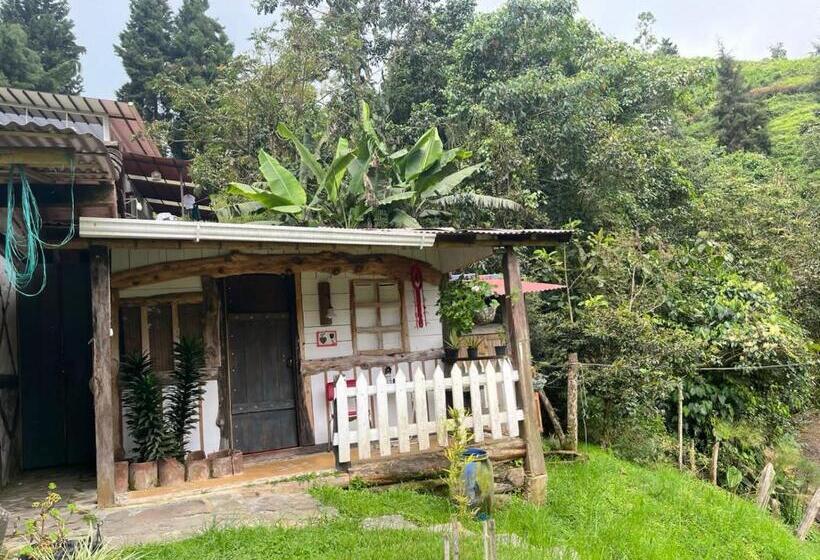 标准工作室带阳台, Tarragona Hostal