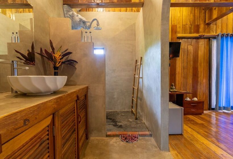 ویلای سوپریور 1 خوابه, Authentic Khmer Village Resort