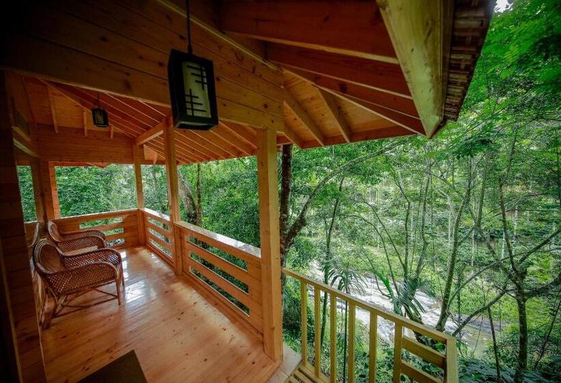 Семейный Номер, Bamboo Creek Resort