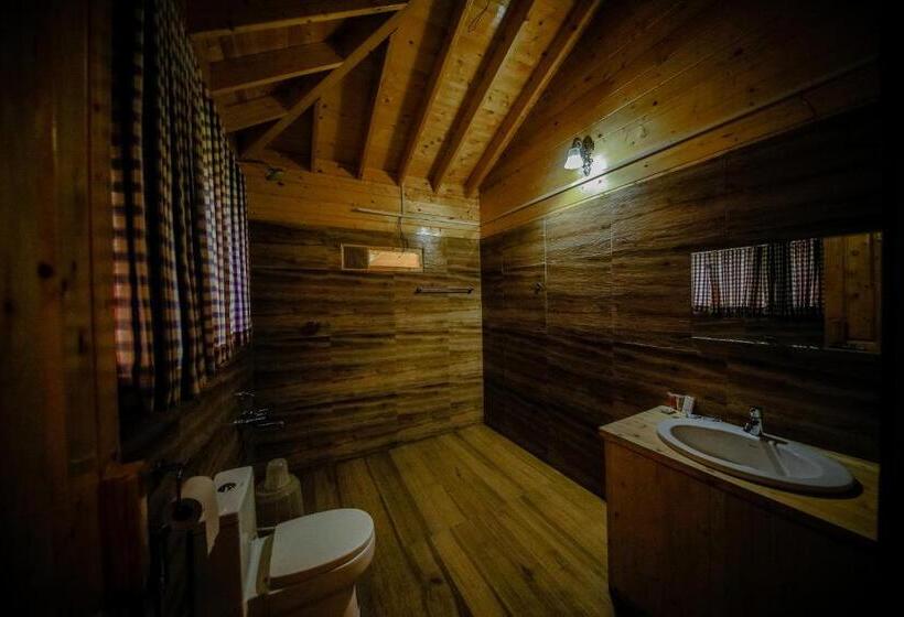 家庭间, Bamboo Creek Resort
