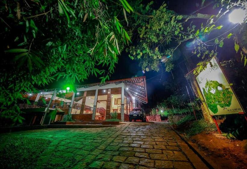 Семейный Номер Deluxe, Bamboo Creek Resort