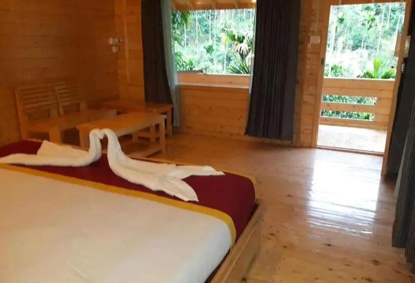 キングサイズベッドのスタンダードルーム, Bamboo Creek Resort