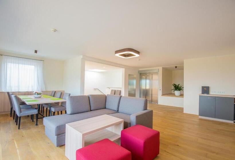 高级家庭房间, Dasmei