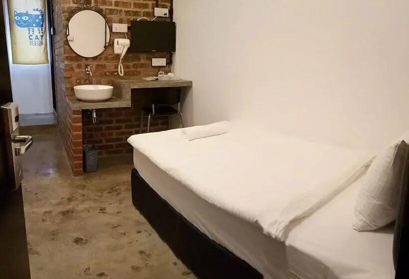 اتاق استاندارد یک نفره, Suite 18 Boutique