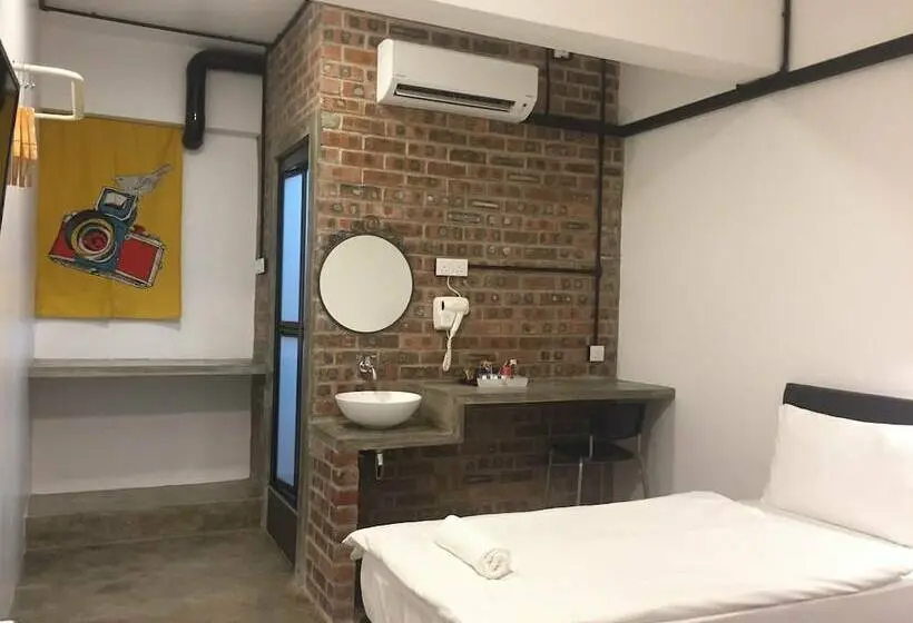اتاق لوکس, Suite 18 Boutique