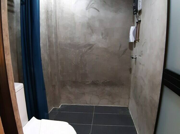 اتاق لوکس, Suite 18 Boutique Hotel   Hostel