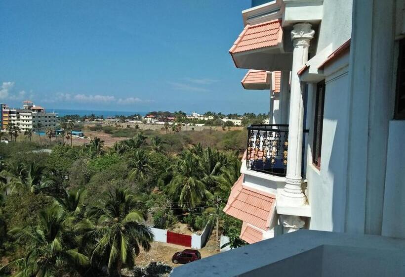 חדר דלוקס לשלושה, Viswa Residency