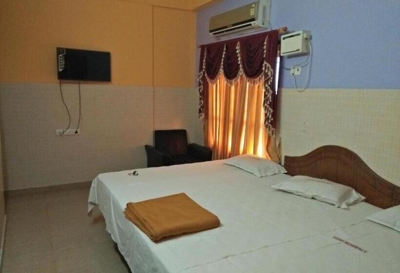 חדר משפחתי דלוקס, Viswa Residency