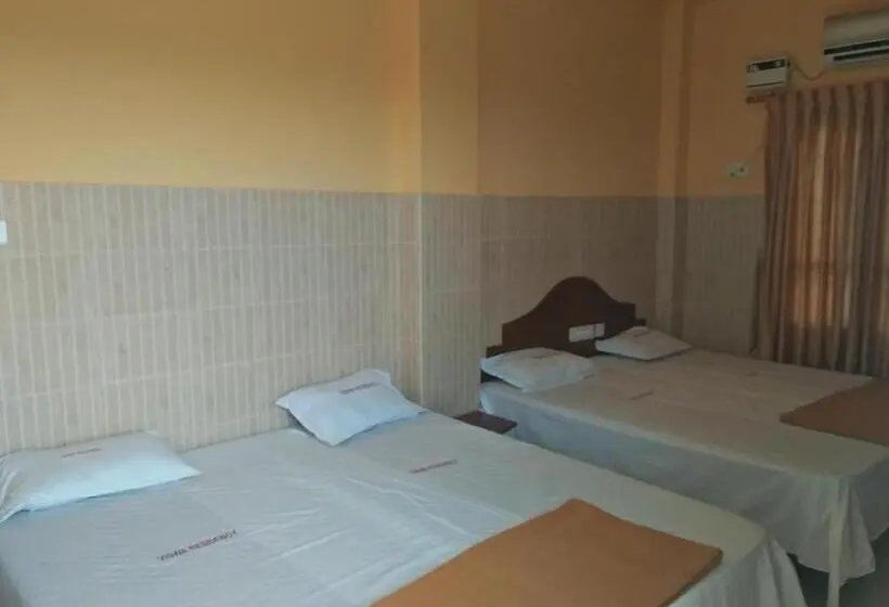 Deluxe-perhehuone, Viswa Residency