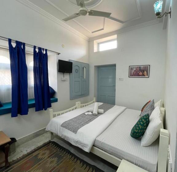 اتاق استاندارد با چشمانداز باغ, Jaisalmer Hostel Crowd