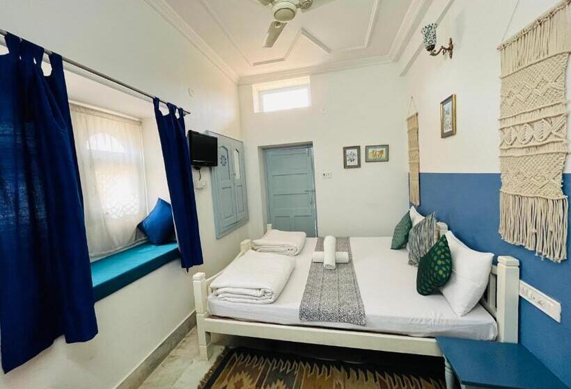 اتاق استاندارد با چشمانداز باغ, Jaisalmer Hostel Crowd