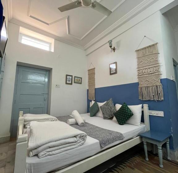 اتاق استاندارد با چشمانداز باغ, Jaisalmer Hostel Crowd