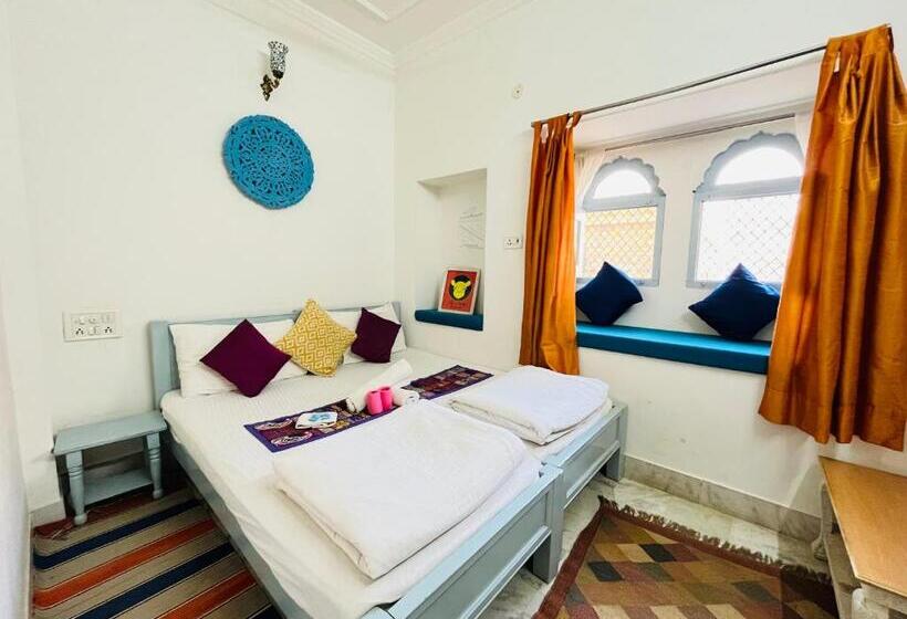 اتاق استاندارد با چشمانداز باغ, Jaisalmer Hostel Crowd