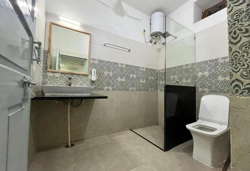 تختخواب در اتاق مشترک, Jaisalmer Hostel Crowd