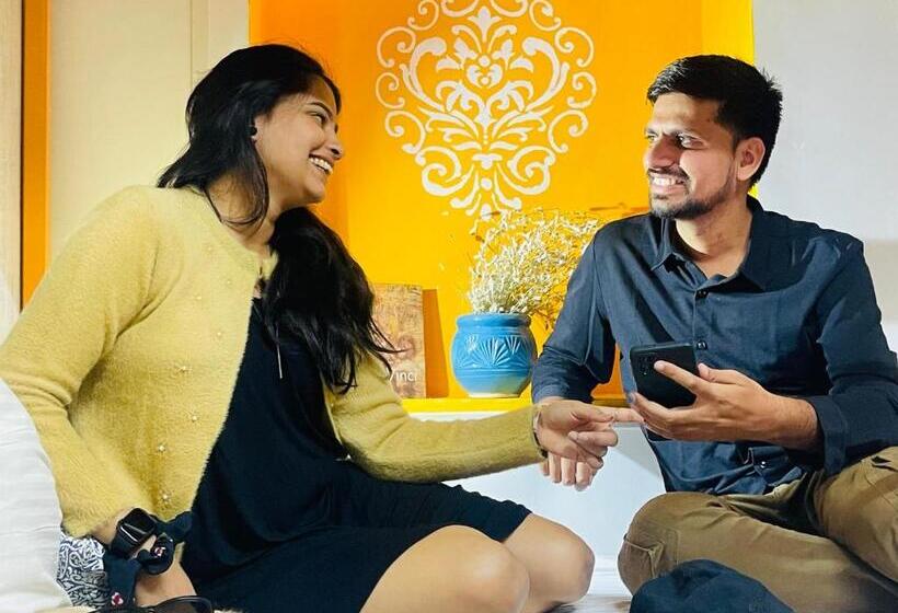 تختخواب در اتاق مشترک, Jaisalmer Hostel Crowd