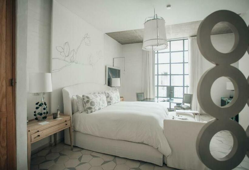 سوئیت پریمیوم, Lotelcasa Arca