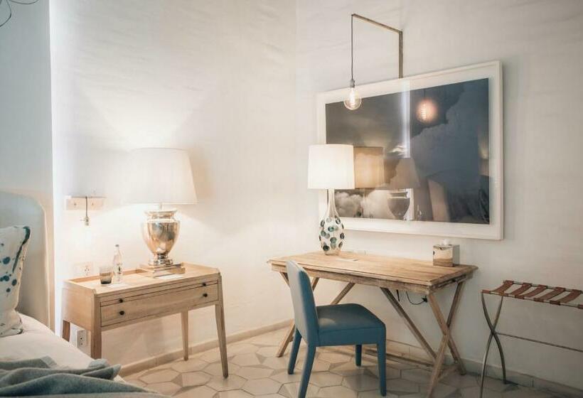 سوئیت پریمیوم, Lotelcasa Arca