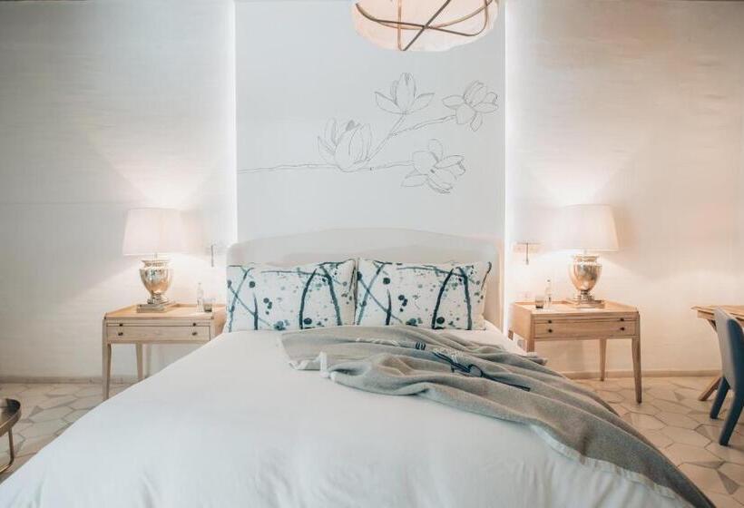 سوئیت پریمیوم, Lotelcasa Arca