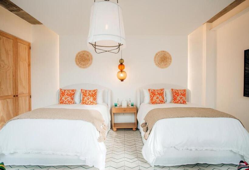 اتاق لوکس, Lotelcasa Arca