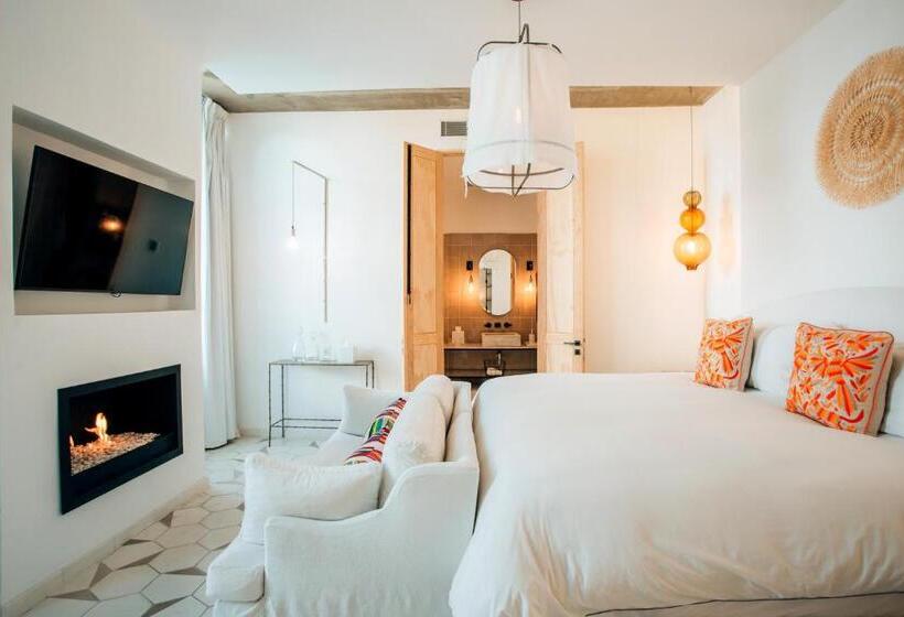 سوییت, Lotelcasa Arca