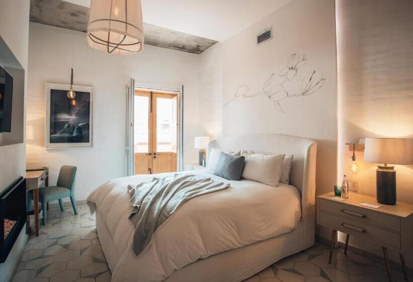 سوییت, Lotelcasa Arca