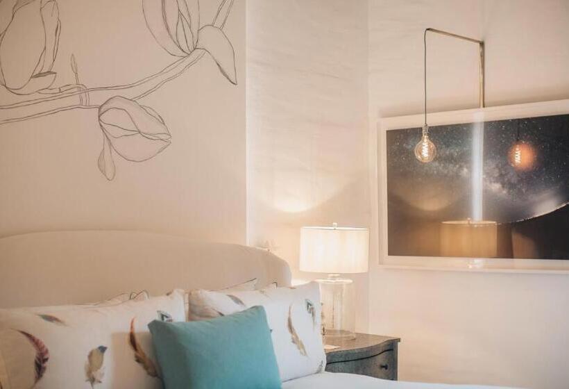 سوئیت با تخت بزرگ, Lotelcasa Arca