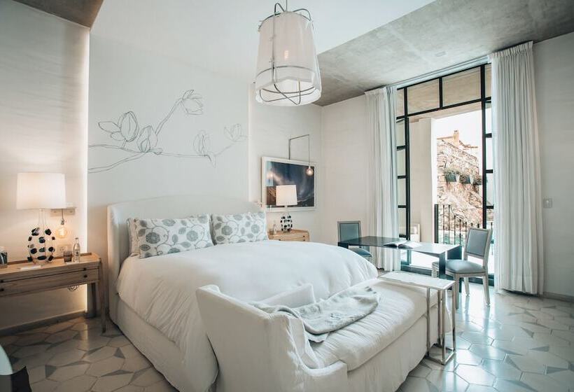 سوئیت پریمیوم, Lotelcasa Arca