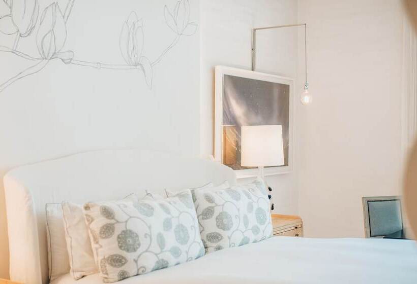 سوئیت پریمیوم, Lotelcasa Arca