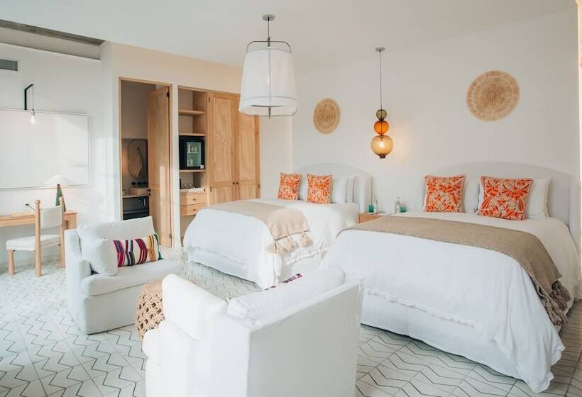 اتاق لوکس, Lotelcasa Arca