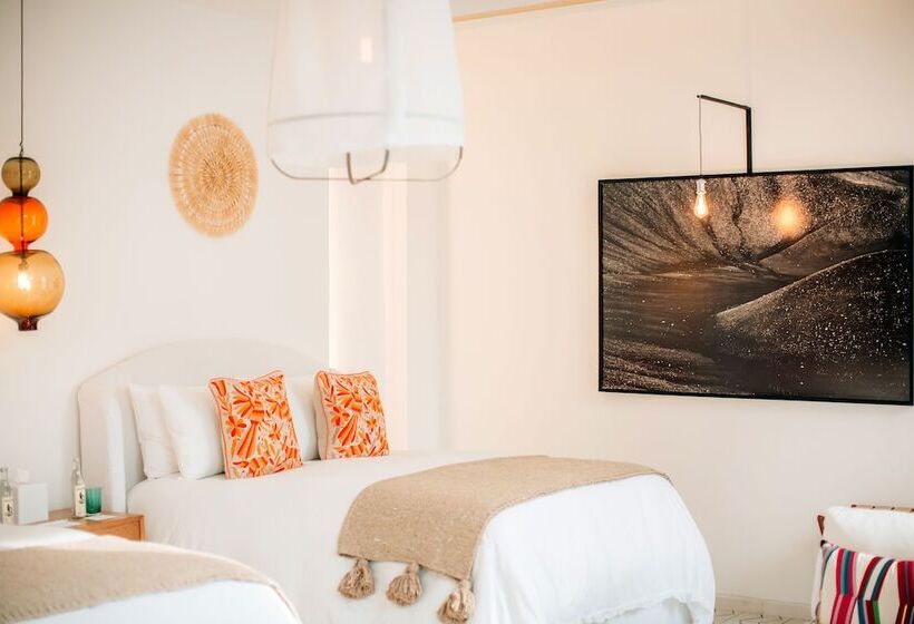 اتاق لوکس, Lotelcasa Arca