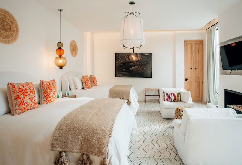 اتاق لوکس, Lotelcasa Arca