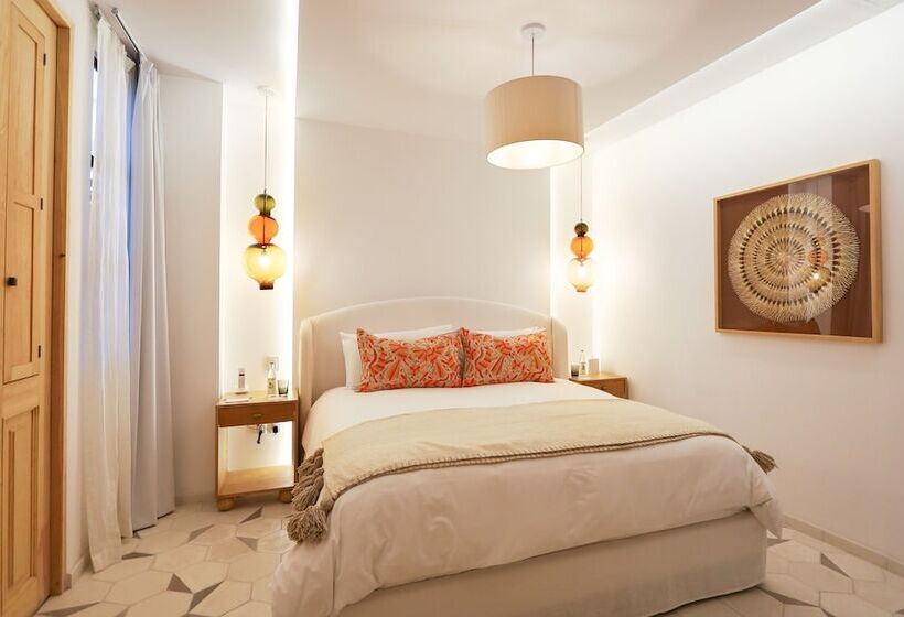 سوئیت با تخت بزرگ, Lotelcasa Arca