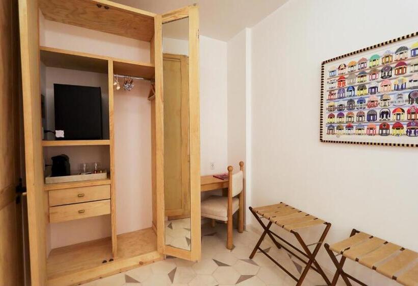 سوییت, Lotelcasa Arca