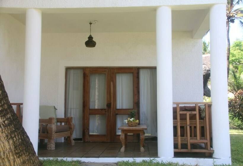 デラックストリプルルーム, Blue Bay Village