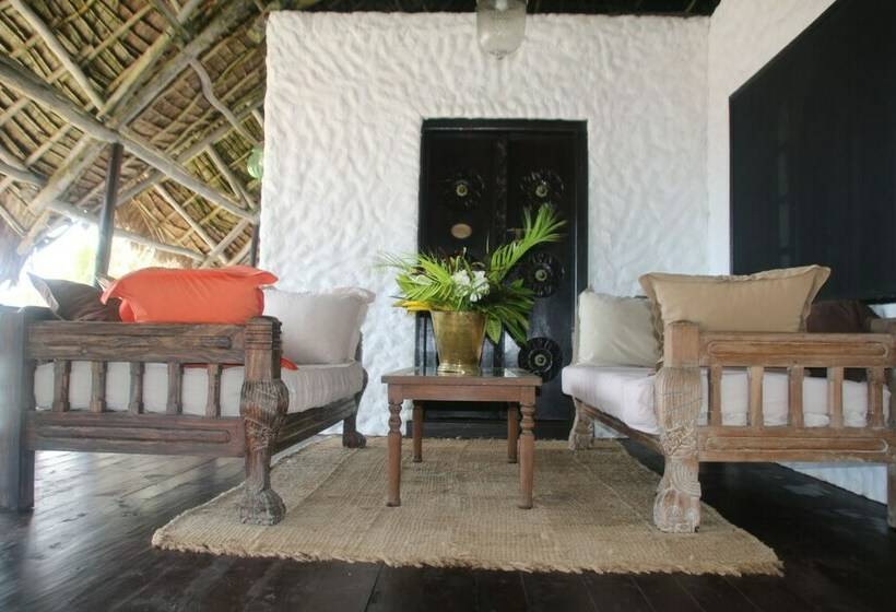 デラックストリプルルーム, Blue Bay Village