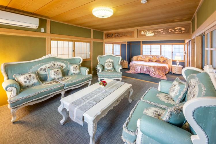 סוויטה, Hanaingen