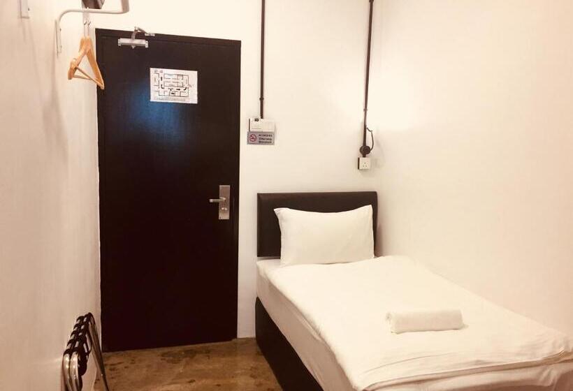 اتاق استاندارد یک نفره, Suite 18 Boutique Hotel   Hostel