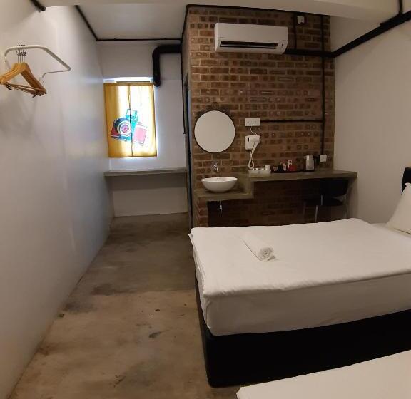 اتاق لوکس, Suite 18 Boutique Hotel   Hostel