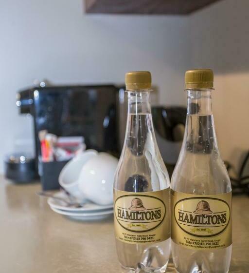 Номер Deluxe Вид на Бассейн, Hamiltons Lodge & Restaurant