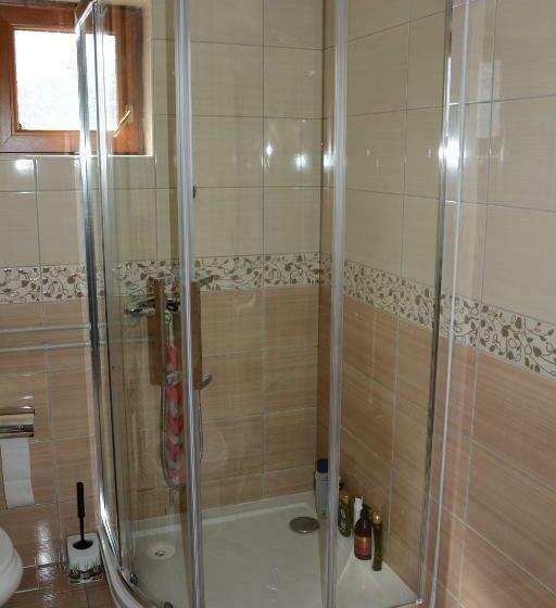 Семейный Номер, Peraj Guesthouse