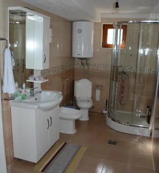 Deluxe Room Mountain View, Peraj Guesthouse